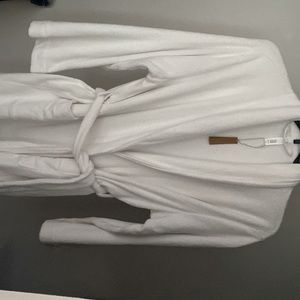 Skims Robe - Size Small